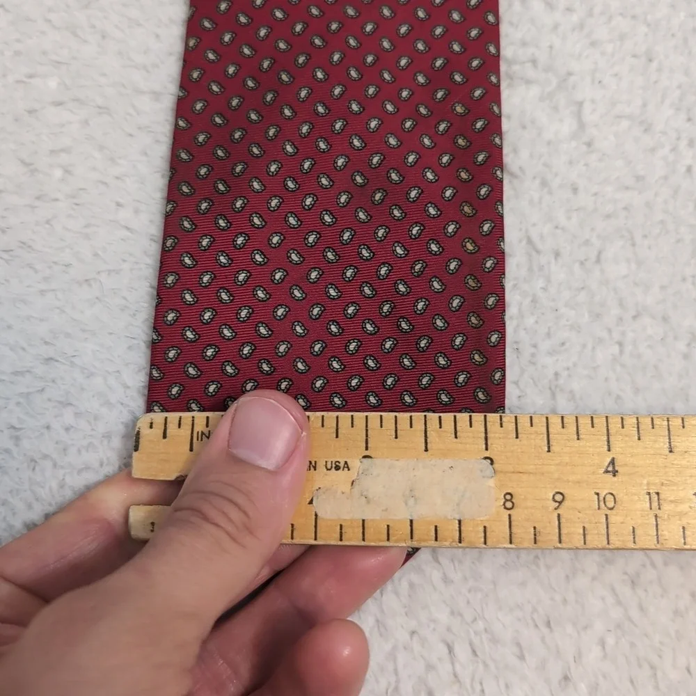 Yves Saint Laurent YSL Tie Red Mini Paisley Print 100% Silk USA Stain‎